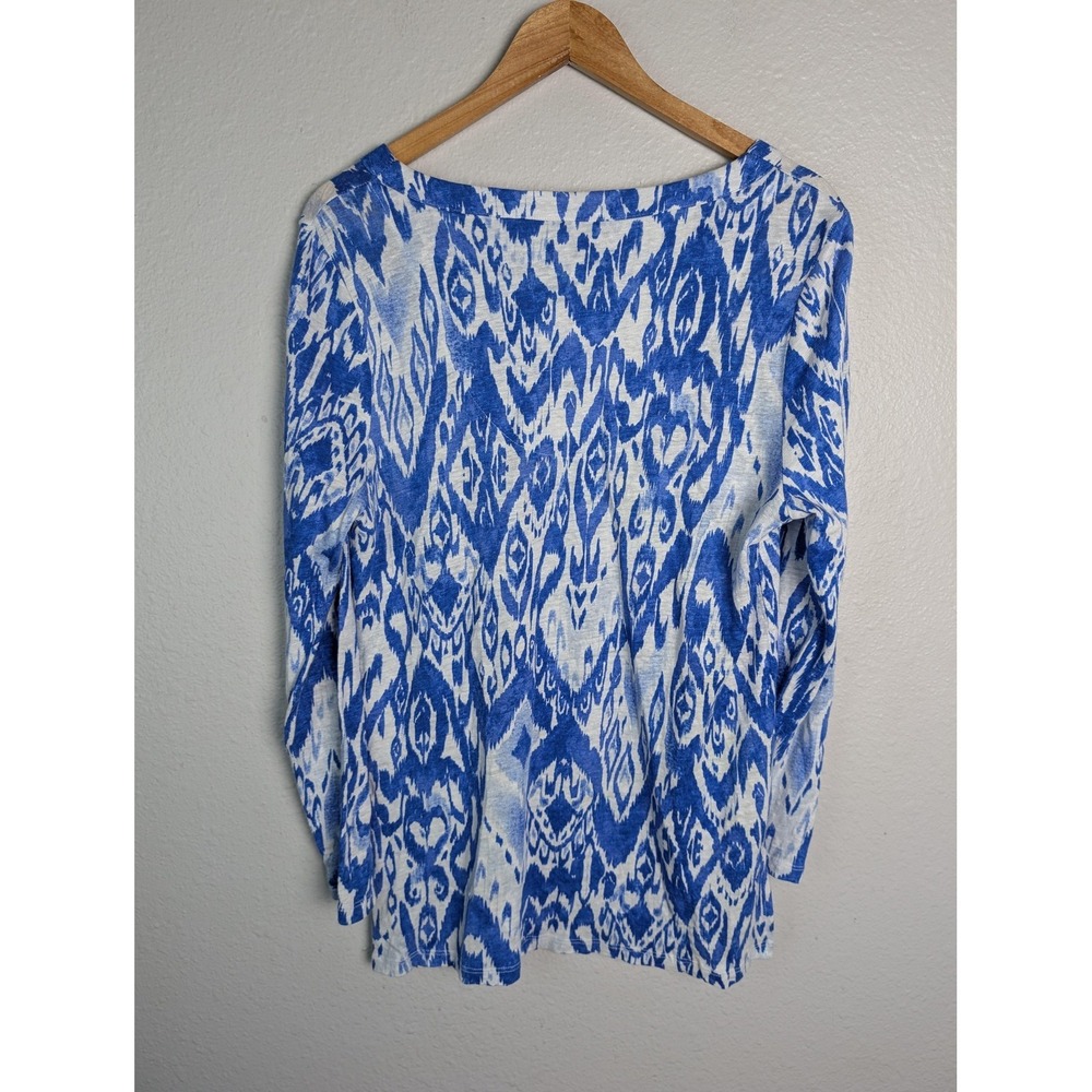 NWOT Chico's Tunic Blouse Womens L Blue Geometric V-Neck Long Sleeve Lightweight - Picture 7 of 7